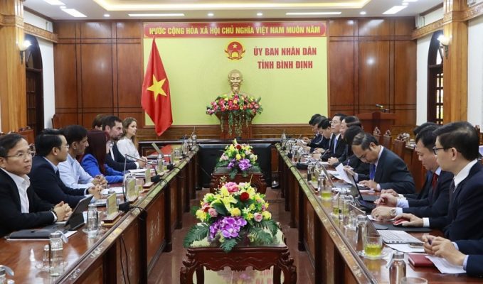 Quang cảnh buổi làm việc. Ảnh: Binhdinh.gov.vn