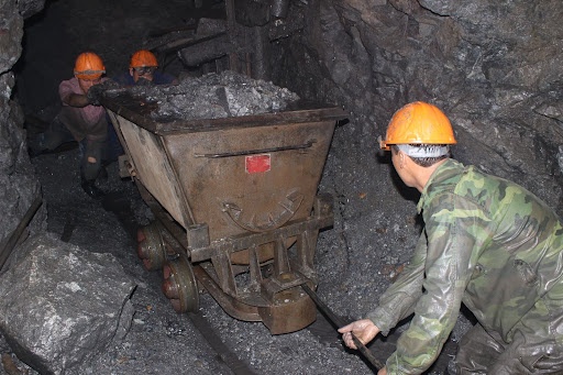 Một doanh nghiệp khoáng sản