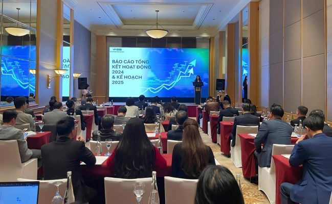Chứng khoán Việt Nam trong kỷ nguyên "xanh hóa", Bài 1: VASB tiên phong thúc đẩy ESG