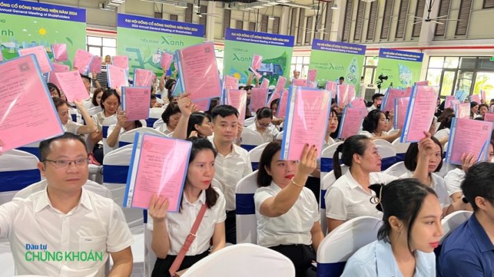 Tìm “câu chuyện” mùa đại hội