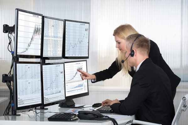 Khối ngoại bán ròng thấp nhất từ đầu năm, chỉ đạt hơn 100 tỷ đồng trong phiên 27/3