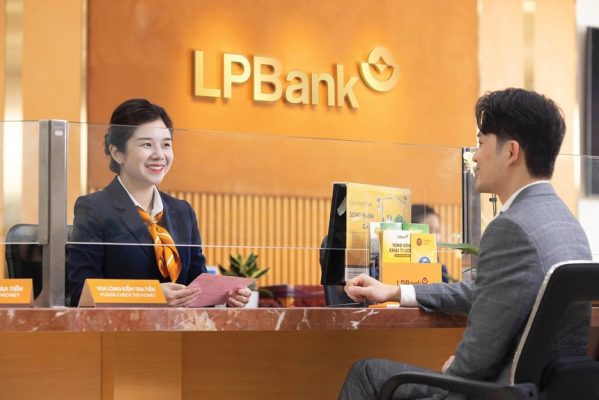 LPBank (LPB) chia cổ tức năm 2024 bằng tiền mặt, tỷ lệ 25%