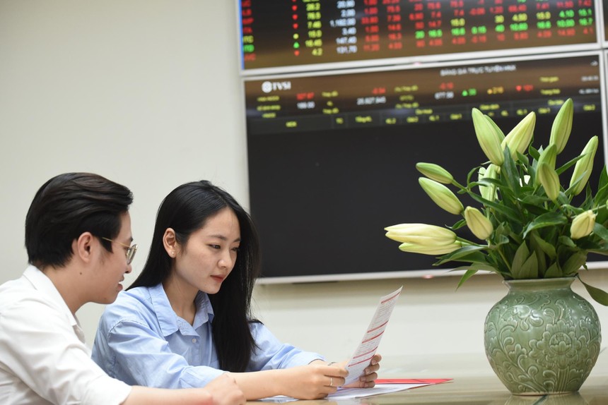 Góc nhìn chuyên gia chứng khoán tuần mới: Cơ hội đối với nhóm cổ phiếu bất động sản