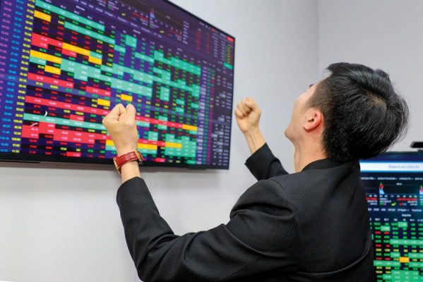 Củng cố xu hướng tăng dài hạn