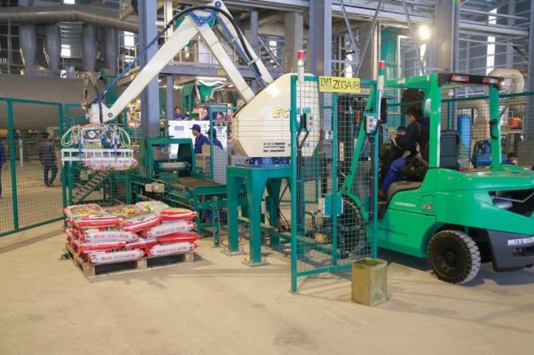 Supe Phốt phát và Hóa chất Lâm Thao (LAS) giảm 24% lãi trong quý II/2025 do giá vốn tăng