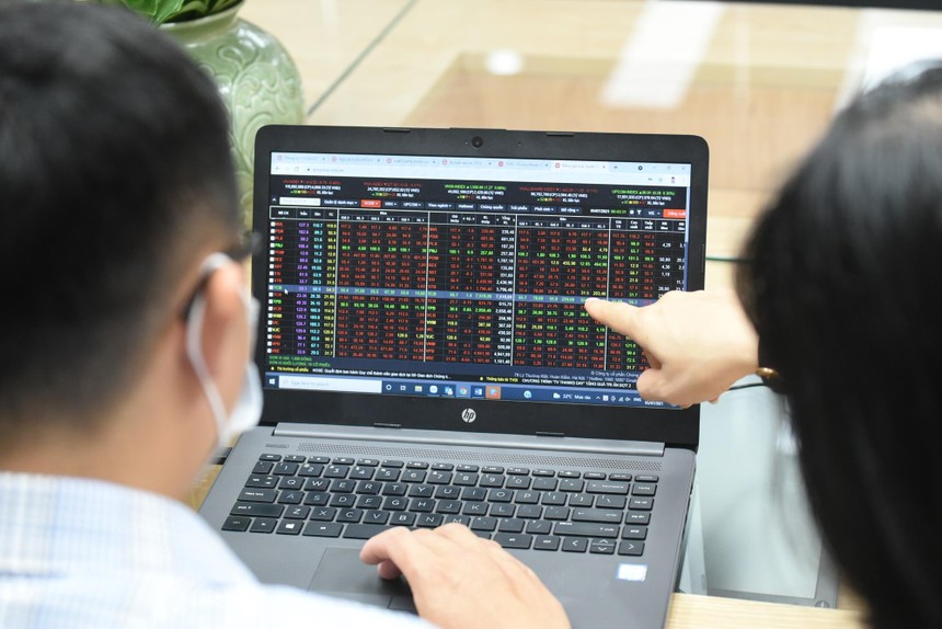 VN-Index vượt đỉnh mọi thời đại, liệu có còn tiềm năng tăng tiếp?