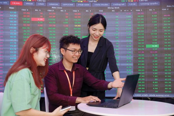 Kỳ vọng được nâng hạng trong tháng 9 giúp TTCK tiếp tục lập đỉnh cao mới