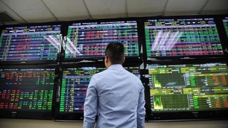 2 quỹ mở nhà MB Capital chốt lời hàng loạt cổ phiếu ngân hàng trong tháng 8/2025