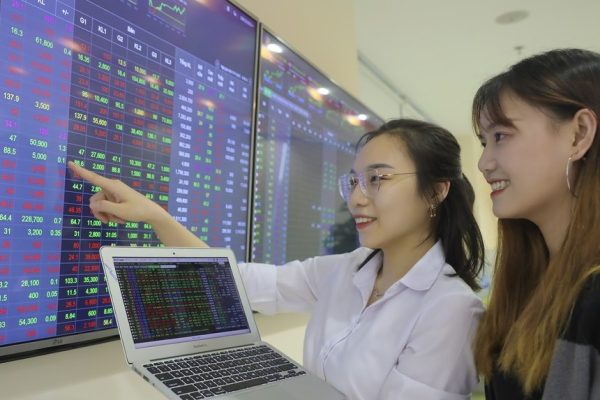 Rút ngắn thời gian và thủ tục đưa hàng hóa mới ra thị trường