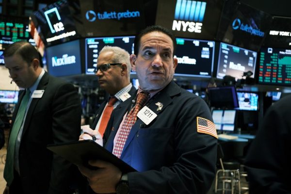 Giới đầu tư vẫn đang tìm kiếm cơ hội trong mùa báo cáo kết quả kinh doanh