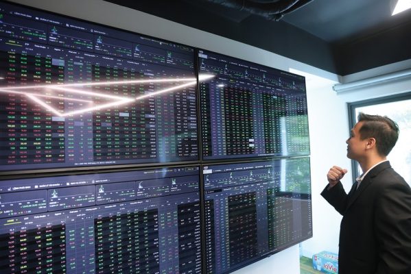 Trong bối cảnh thị trường thuận lợi, nhiều doanh nghiệp nhanh chóng triển khai kế hoạch IPO, chuyển sàn