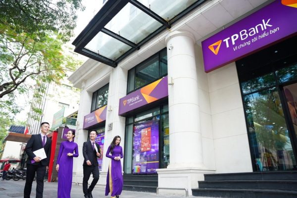 Trong bối cảnh thị trường còn nhiều thách thức, TPBank tiếp tục duy trì tăng trưởng lợi nhuận tích cực và đẩy mạnh chuyển đổi số. Việc tăng vốn, mở rộng hệ sinh thái tài chính và đồng hành cùng cộng đồng giúp ngân hàng củng cố nền tảng cho giai đoạn phát triển tiếp theo.