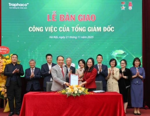 Traphaco (TRA) chuyển giao lãnh đạo, đặt mục tiêu tăng trưởng 2 con số năm 2026