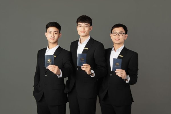 Người sở hữu chứng chỉ tư vấn đầu tư FPTS là người đủ năng lực, bản lĩnh và đạo đức nghề nghiệp để bảo vệ tài sản khách hàng.