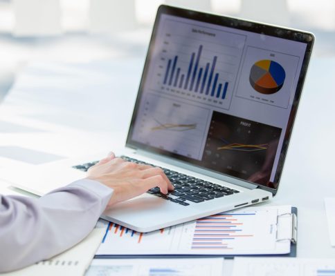 Giao dịch chứng khoán phiên sáng 11/11: Nhọc nhằn hồi phục