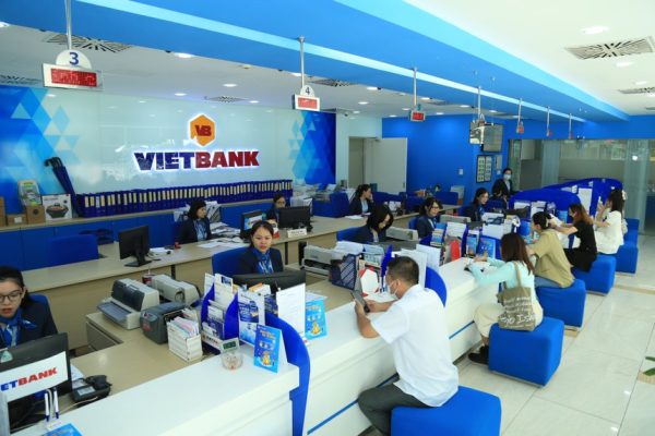Vietbank (VBB): Chủ tịch và người nhà đăng ký giao dịch hơn 100 triệu quyền mua cổ phiếu