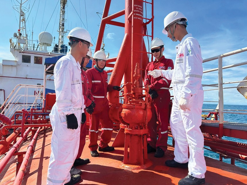 Cổ phiếu cần quan tâm ngày 5/12