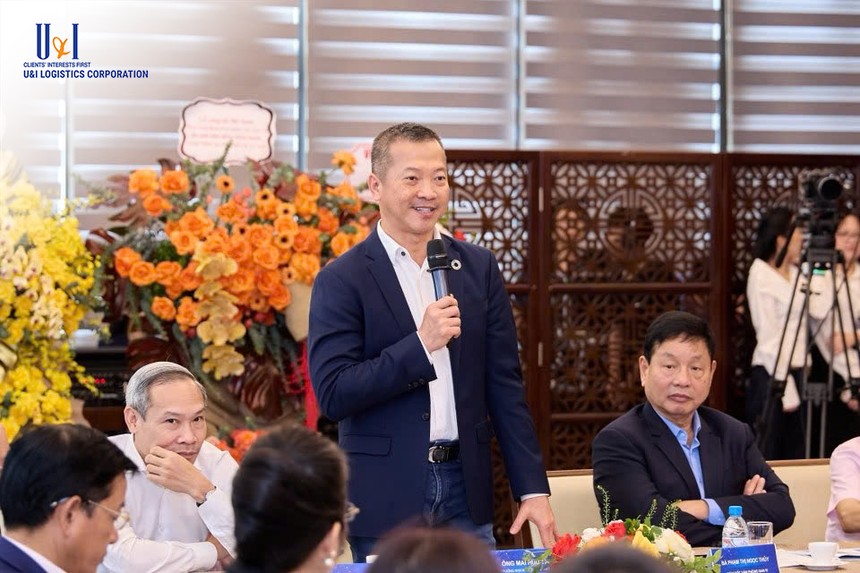 01-8711-8942 Ông Mai Hữu Tín, Chủ tịch Hội đồng quản trị LOGISTICS U&I, công ty thành viên trực thuộc Unigroup.