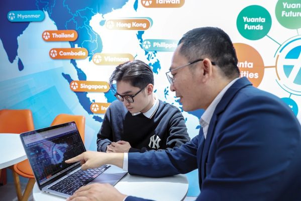 Thị trường chứng khoán tháng 12 được hỗ trợ bởi thông tin Fed sẽ hạ lãi suất