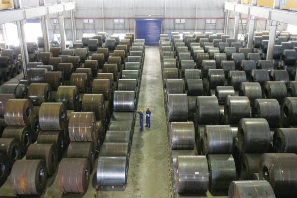 Biên lợi nhuận của các doanh nghiệp thương mại như SMC bị thu hẹp trong bối cảnh cạnh tranh ngày càng gay gắt.