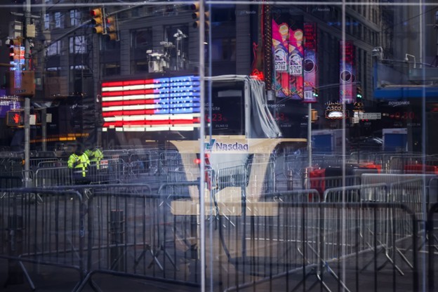 01-6504-372 Doanh số bán trái phiếu toàn cầu đạt kỷ lục trong những ngày đầu năm 2026