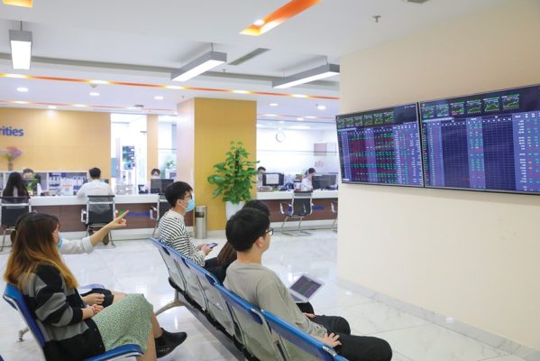 Nhà đầu tư dùng margin nhiều hơn, nhưng vẫn giữ lại lượng tiền mặt lớn. Đây là dấu hiệu của sự chủ động, chứ không phải liều lĩnh.