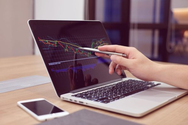 Góc nhìn kỹ thuật phiên giao dịch chứng khoán ngày 26/2: Kiểm định lại cung cầu ở vùng 1.860 điểm