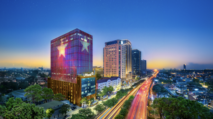 Năm 2026, LPBank (LPB) đặt kế hoạch lợi nhuận trước thuế 14.982 tỷ đồng, chi trả cổ tức tiền mặt 30%