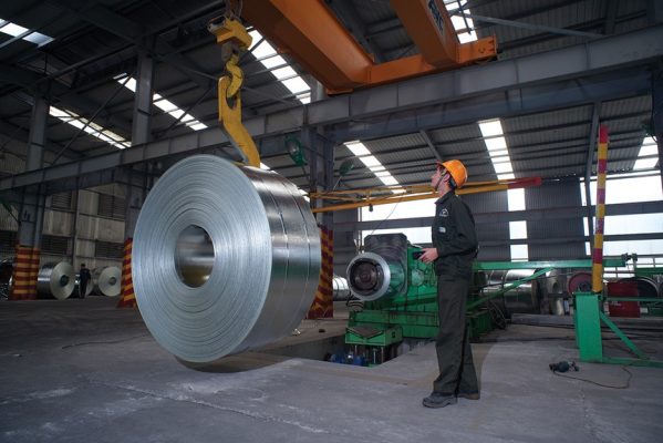 Triển vọng lợi nhuận khởi sắc cùng định giá hấp dẫn đang mở ra dư địa cho cổ phiếu thép sau giai đoạn điều chỉnh