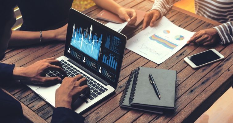 "Xả" cổ phiếu lớn, khối ngoại bán ròng hơn 1.700 tỷ đồng trong phiên 21/5