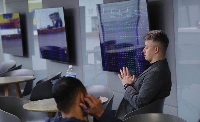 Khối ngoại gom cổ phiếu lớn, trở lại mua ròng 360 tỷ đồng trong phiên 26/6