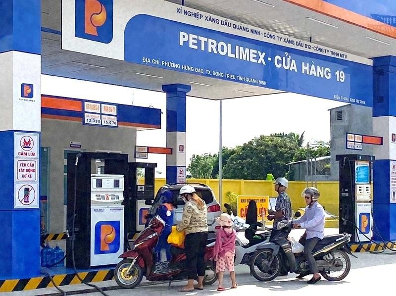 petrolimex-9744 Petrolimex (PLX) muốn bán toàn bộ gần 23,29 triệu cổ phiếu quỹ để đáp ứng điều kiện đại chúng