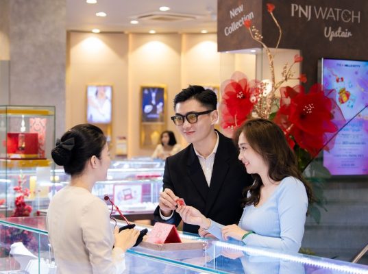Cổ phiếu cần quan tâm ngày 18/6