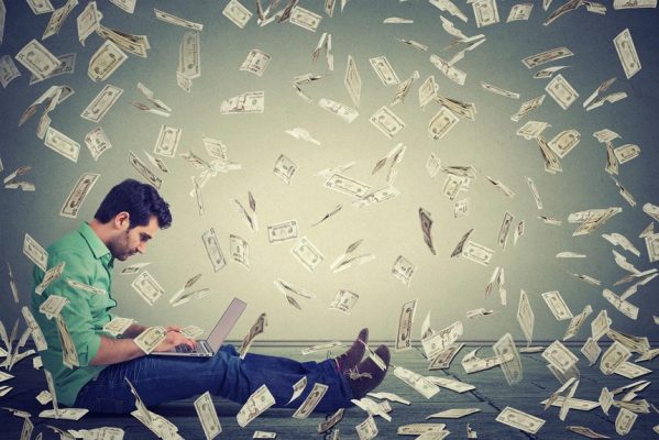 Thị trường tài chính 24h: Giá vàng lao dốc