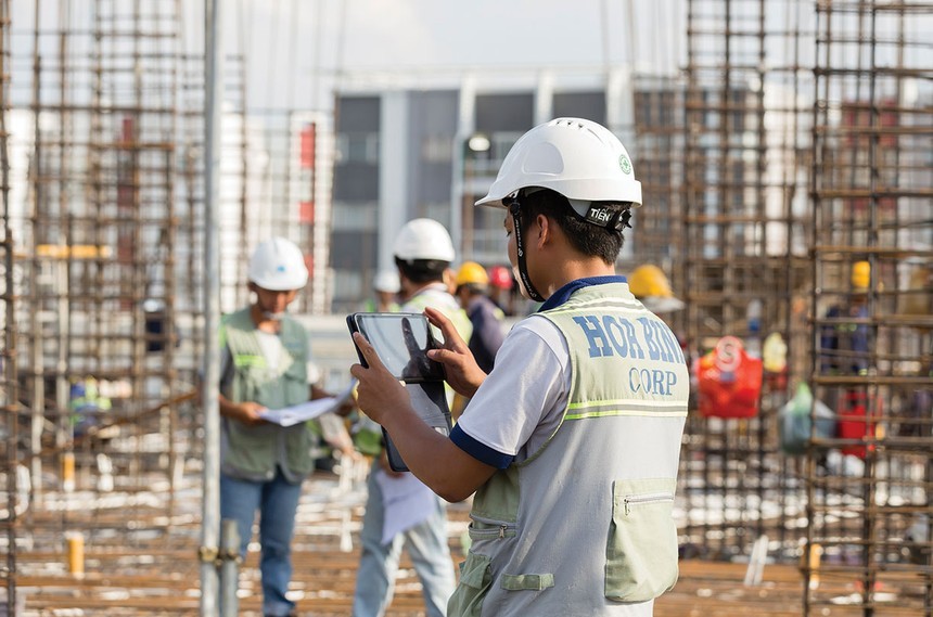 01-5660-8885 Không còn lãi thanh lý tài sản, lợi nhuận quý II/2026 của HBC giảm 55%