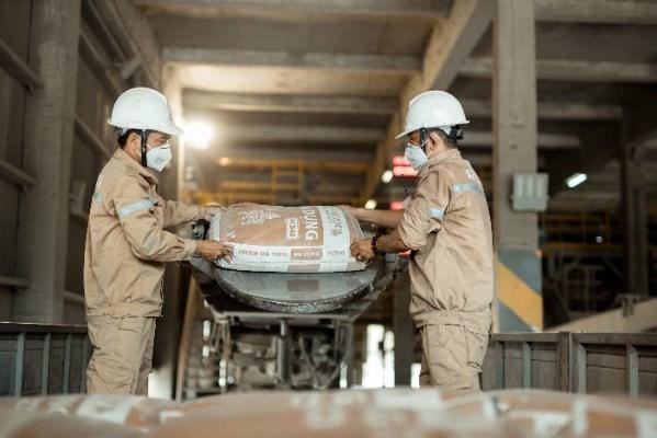 ht1-5850 Xi măng Vicem Hà Tiên (HT1) báo lãi 6 tháng đạt 216 tỷ đồng, tăng gấp đôi so với cùng kỳ