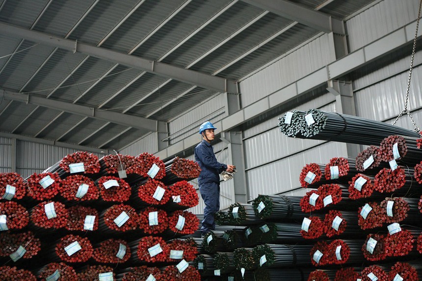 01-1096-8191 Tổng giám đốc Thép Nam Kim (NKG) vừa mua vào 1 triệu cổ phiếu