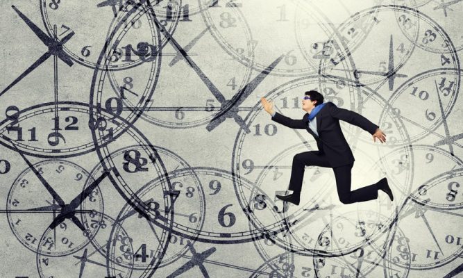 Nhận định thị trường phiên giao dịch ngày 17/8: Ưu tiên quản trị rủi ro