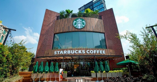 20261002_ava-starbuck