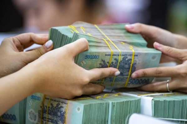 Quỹ Phú Hưng (PHVSF) thận trọng với nhóm bất động sản, chứng khoán quý cuối năm